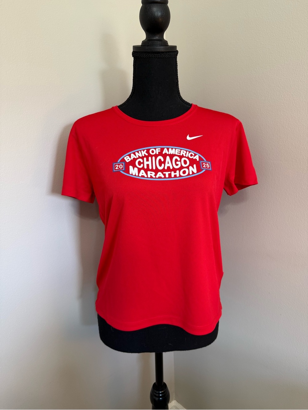 Nike Red Chicago 2025 Marathon Women's Short-Sleeve Tee